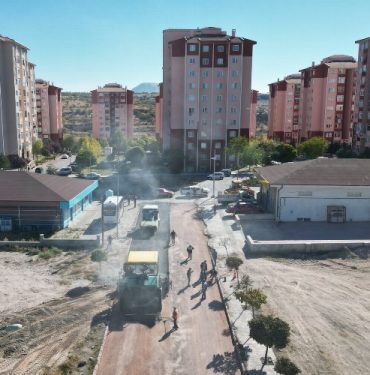 Nevşehir Mehmet Akif Ersoy'da sıcak asfalt çalışması