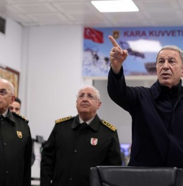 Bakan Akar: 471 hedef, 254 terörist etkisiz!