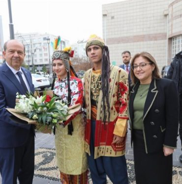 KKTC Cumhurbaşkanı'ndan Fatma Şahin'e ziyaret