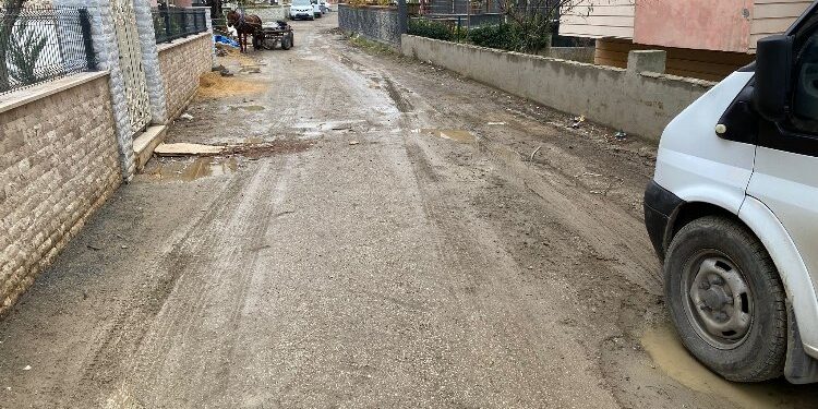 Edirne Keşan'da Seren Sokak'ta çamur isyanı