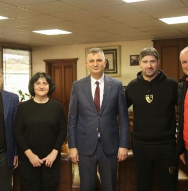 Gürcistan takımı Kocaeli Gölcük'te kamp yapıyor