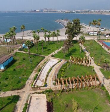 Hatay Payas'ta denize sıfır yaşam
