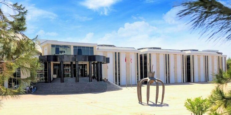 Yakın Doğu, KKTC'de en iyi 1., Türkiye genelinde 5
