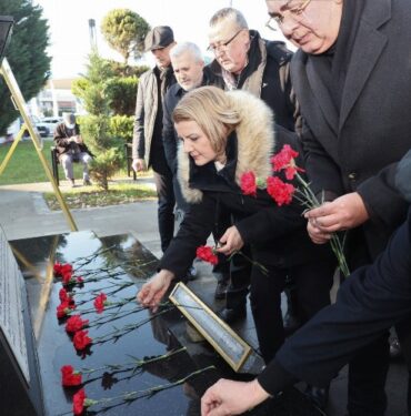İzmit 'Yahya Kaptan'ı da unutmadı