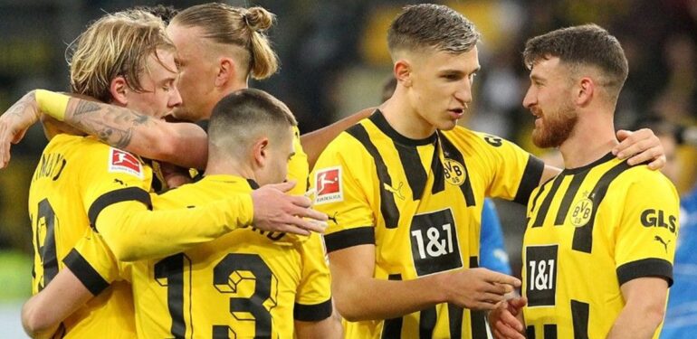 Borussia Dortmund'un son 94 günde tek yenilgisi Vietnam'a karşı