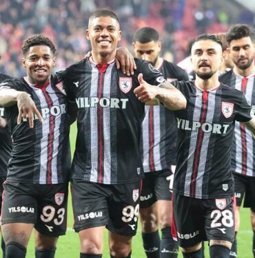 Adım adım Süper Lig'e: Samsunspor'un yenilmezlik serisi 18 maça çıktı