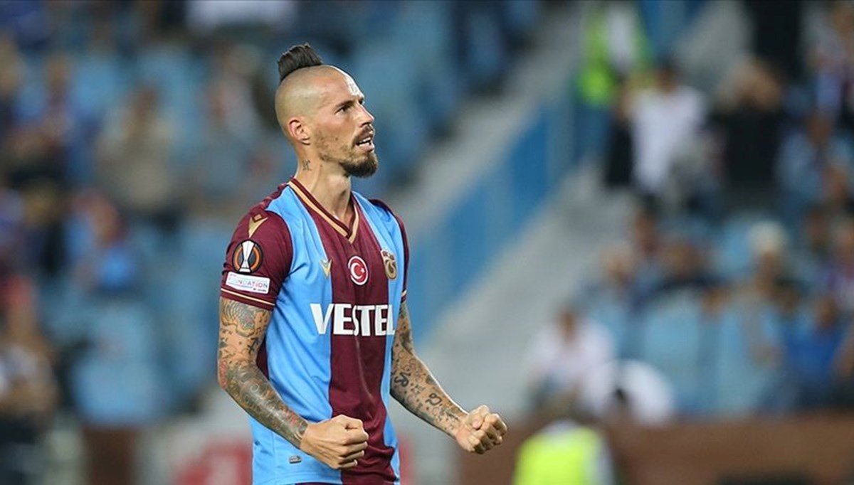 Antrenörlük teklifi alan Marek Hamsik futbolu bırakıyor mu?