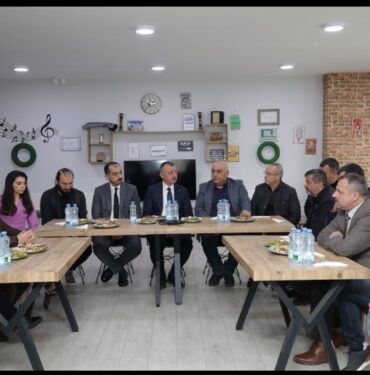 Başkan Büyükakın'dan Yeşil Kasaba'ya sürpriz ziyaret!