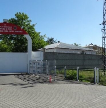 Bingöl M Tipi Cezaevi'ne deprem riski tahliyesi