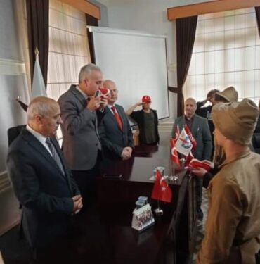 Bursa'da '15'liler Saygı Alayı'ndan anlamlı ziyaret