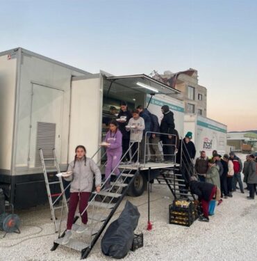 Defne'nin gönül sofrası; Antikkapı mutfağı
