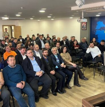 DEVA Bursa'dan sandık müşahitliği eğitimi