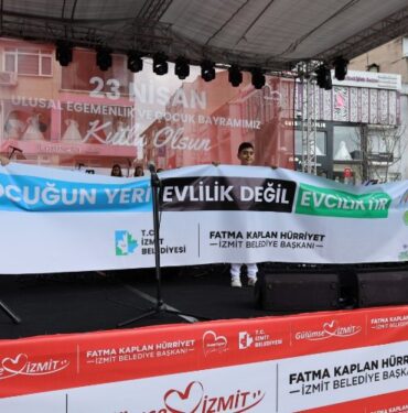 İzmitli miniklerden anlamlı mesaj