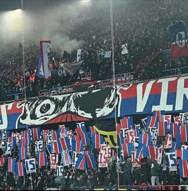 PSG taraftarlarından oruç açma arası yasağına protesto