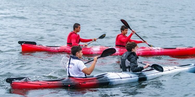 Deniz Kanosu Türkiye yarışları Kocaeli'ye renk getirdi