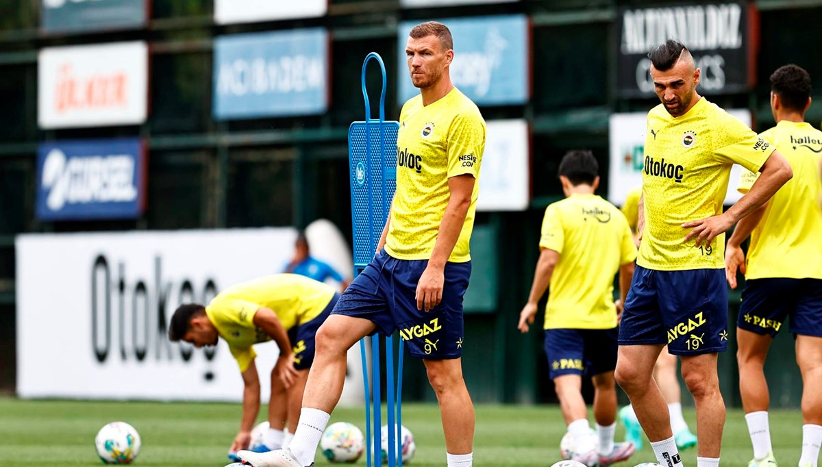 Fenerbahçe'nin yeni transferi Edin Dzeko: Türkiye’nin en büyük kulübündeyim