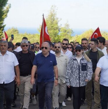 Çanakkale'de 'Zafer' yürüyüşü