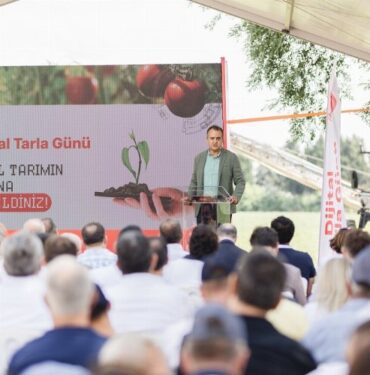 'Domatesin Önderleri' Dijital Tarla Günü'nde buluştu
