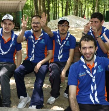 Kocaeli'de özel öğrenciler izcilikle tanıştı