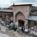 Bursa’da Tarihi Bakırcılar’da vitrin yenileniyor