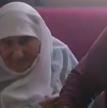 Cumhuriyet'le yaşıt! Emine teyze 100