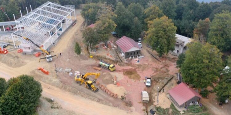Kocaeli Kuzuyayla'daki sosyal alanlarda hummalı çalışma