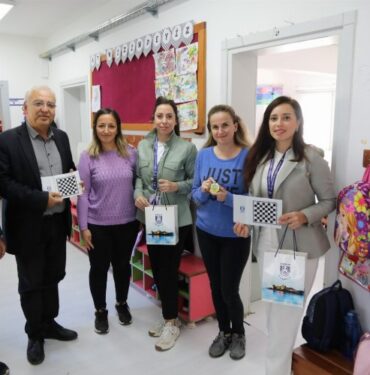 Bodrum Belediyesi'nden anaokulu öğrencilerine hediye