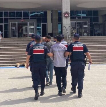 Edirne'de 79 aranan şahıs yakalandı