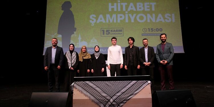 Kocaelili gençler, Sezai Karakoç'un emanetçileri olduklarını kanıtladı