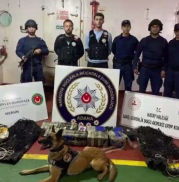 Kokaini sualtından çıkardılar! Narkogüç suyun altına girdi!
