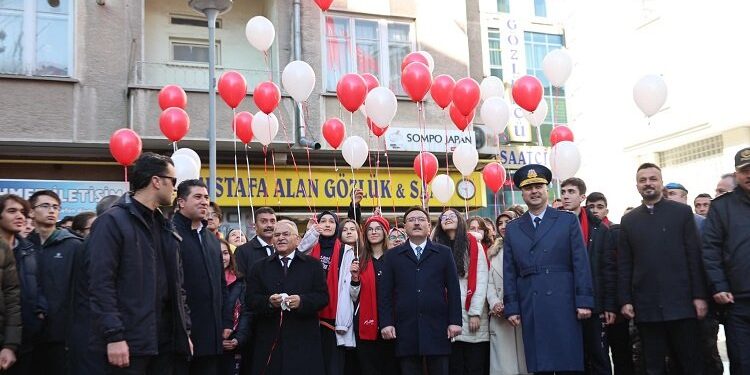 Atatürk'ün Kayseri'ye gelişinin 104