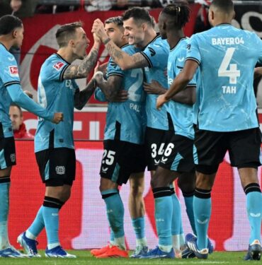 Bayer Leverkusen namağlup yoluna devam etti