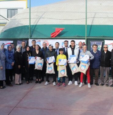 Darıca Trabzonlular'dan 4 milli sporcuyu ödül