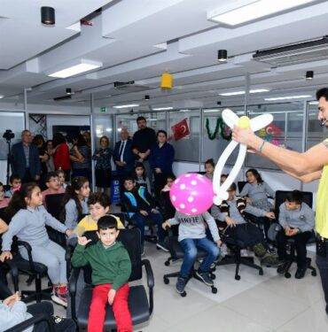 Karabağlar'da dayanışma zamanı