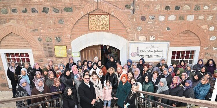 Kırkağaçlı kadınlardan Manisa gezisi