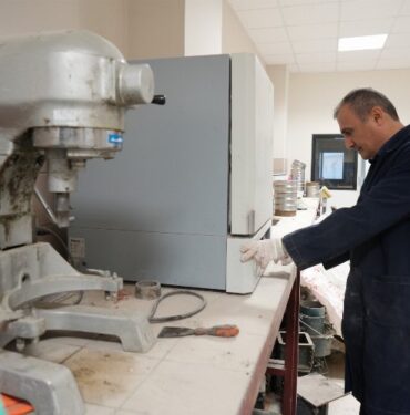 Körfez dip çamurundan tuğla ve balata