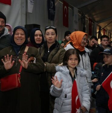 TCG Anadolu’ya ilk günden yoğun ilgi