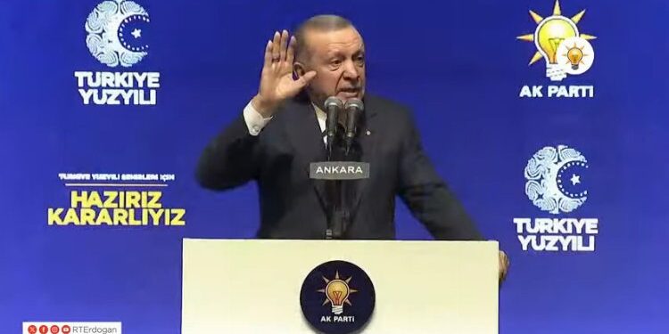 AK Parti illerdeki adayları açıkladı..