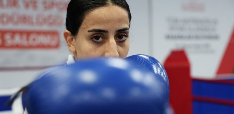 Gizem Özer'den şampiyonluk rüzgarı: Paris Olimpiyatları yolunda 8