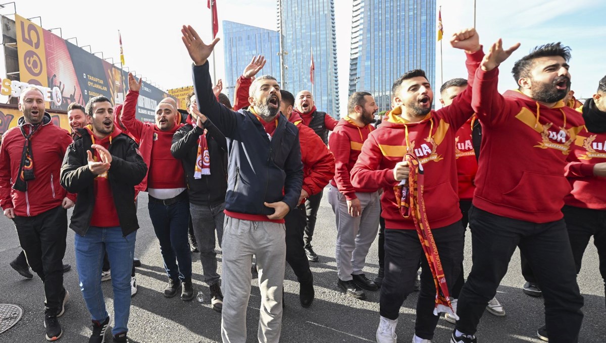 Trabzonspor-Galatasaray maçını misafir takım taraftarları tribünden izleyebilecek