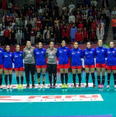 A Milli Kadın Hentbol Takımı'nın kamp kadrosu açıklandı