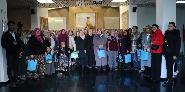 Ahmetlili kadınlar tarihine yolculuk etti