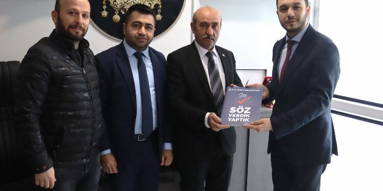 Bayburtlular Derneği’ne İzmit Belediyesinden ziyaret