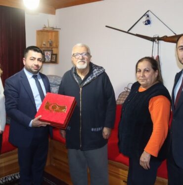 İzmit Belediyesi, gazileri yalnız bırakmıyor