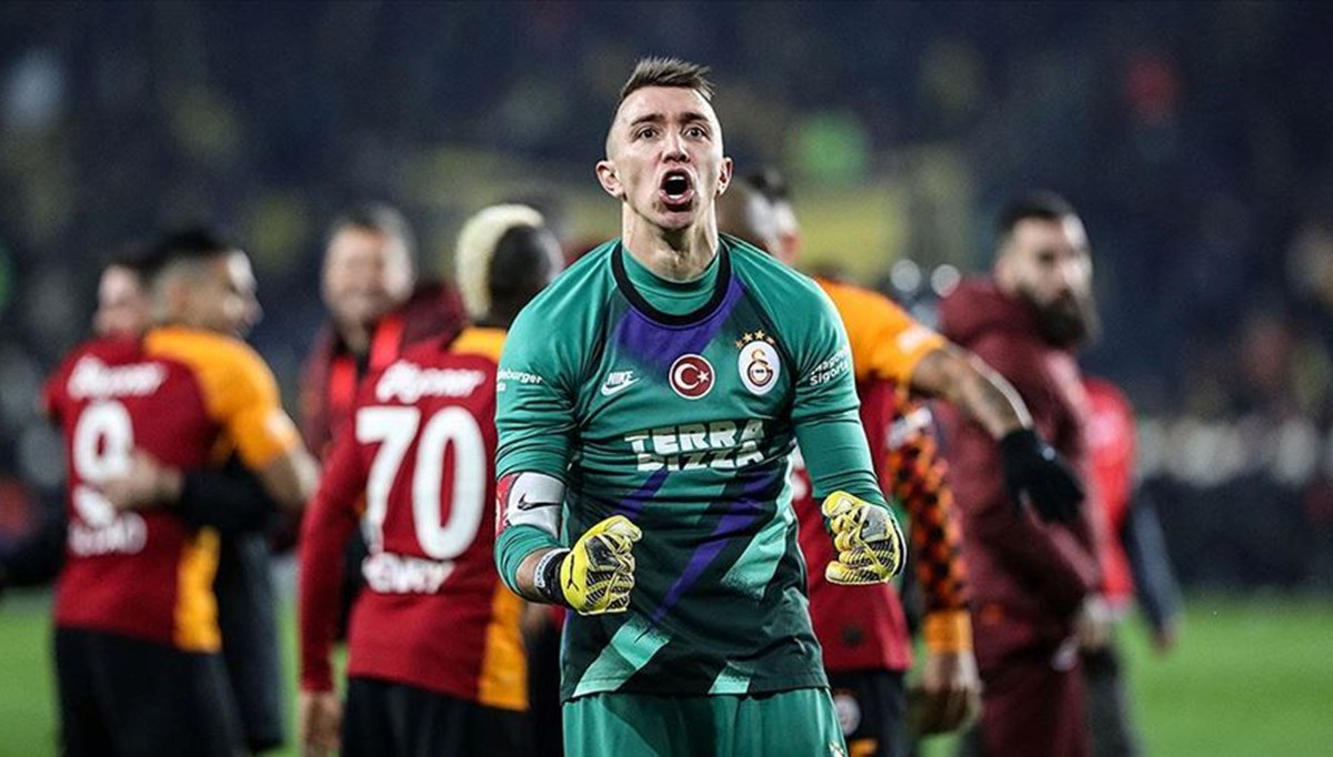 Muslera en az gol yiyen ilk 3 kaleci arasına girdi