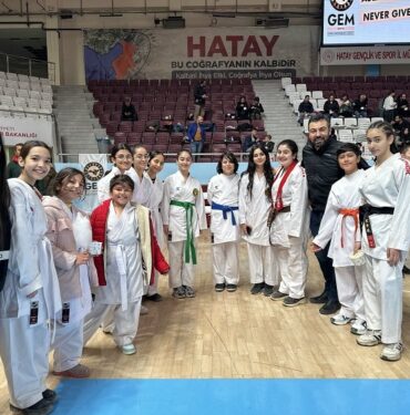 Saruhan Hünel Hataylı çocuklarla buluştu