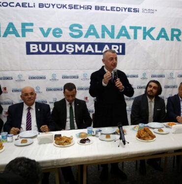 Başkan Büyükakın sanayi esnafıyla iftar yaptı