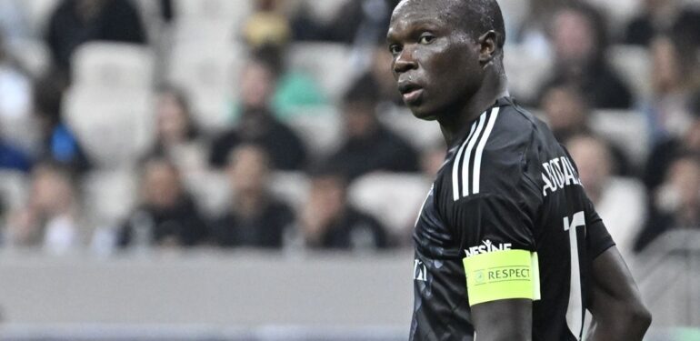 Beşiktaş'ta Aboubakar yol ayrımında