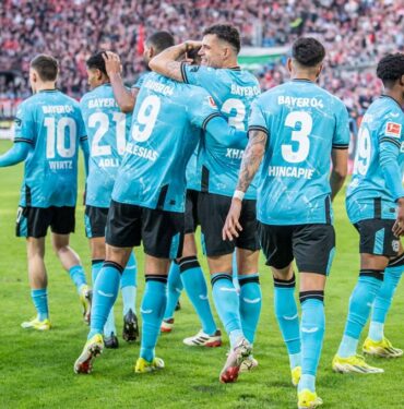 Bundesliga'da Bayer Leverkusen rüzgarı devame diyor: Puan farkını 10'a çıkardı