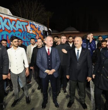 Gebzeli gençler sordu Başkan Büyükakın cevapladı